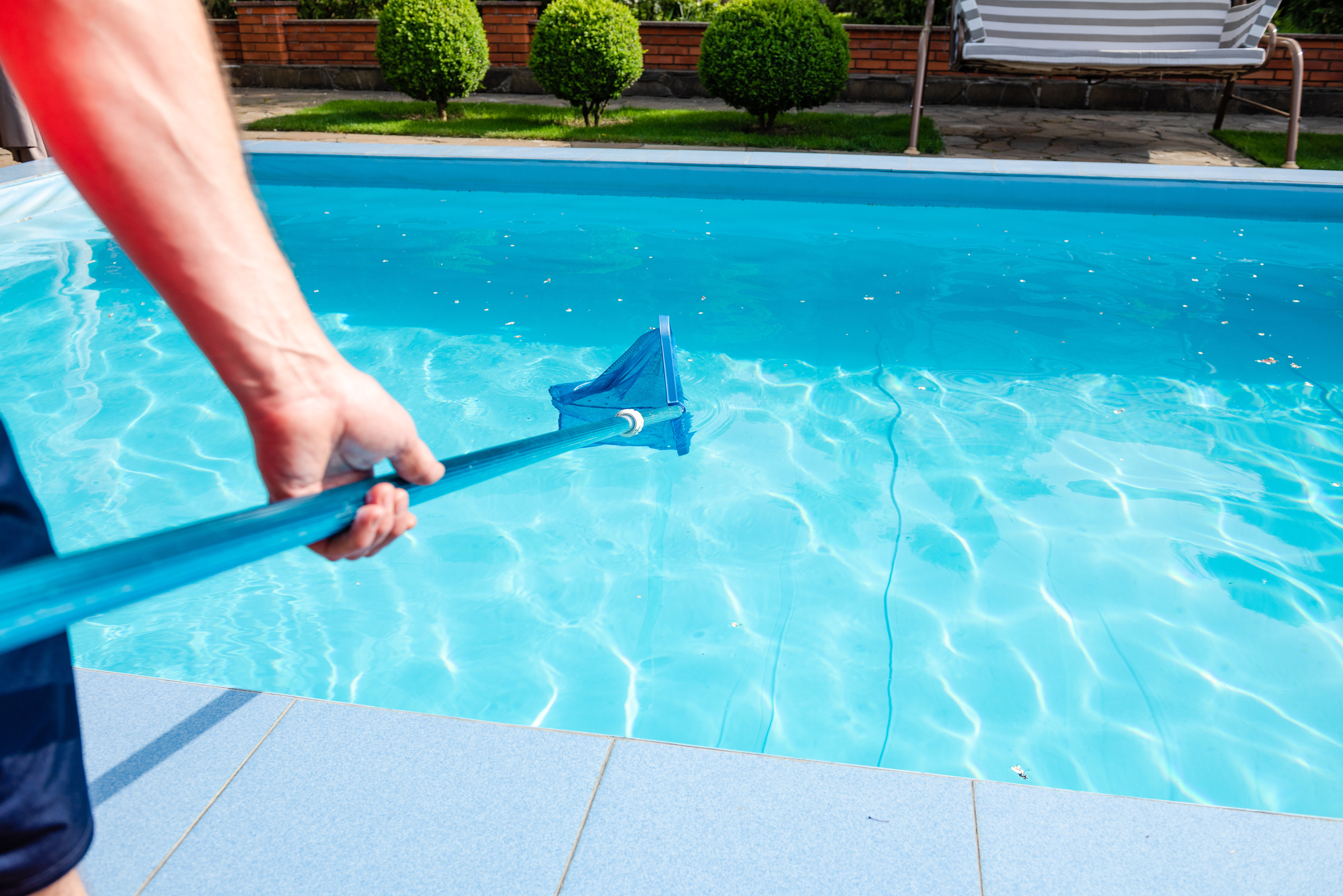 Questions to Ask Before Hiring Swimming Pool Companies